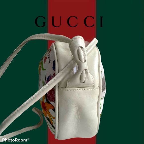 Gucci Bloom Vintage Crossbody - Picture 8 of 13